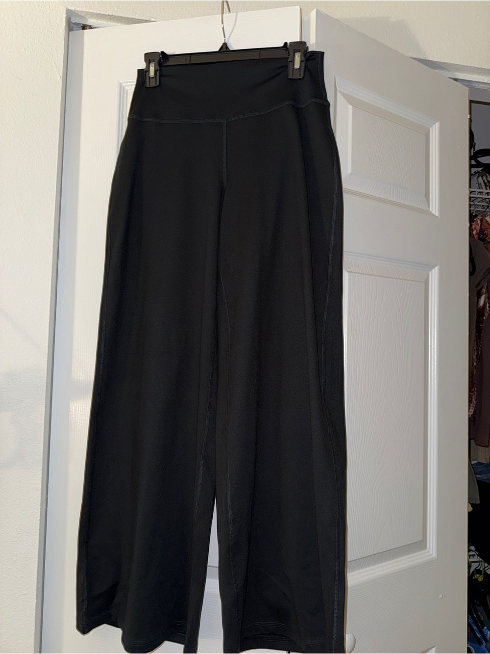 Wide leg pants